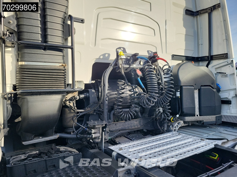 Volvo FH 500 FH 4X2 XL VEB+ 2x Tanks ACC LED ADR - Sadulveok: pilt 5 Volvo FH 500 FH 4X2 XL VEB+ 2x Tanks ACC LED ADR - Sadulveok: pilt 5