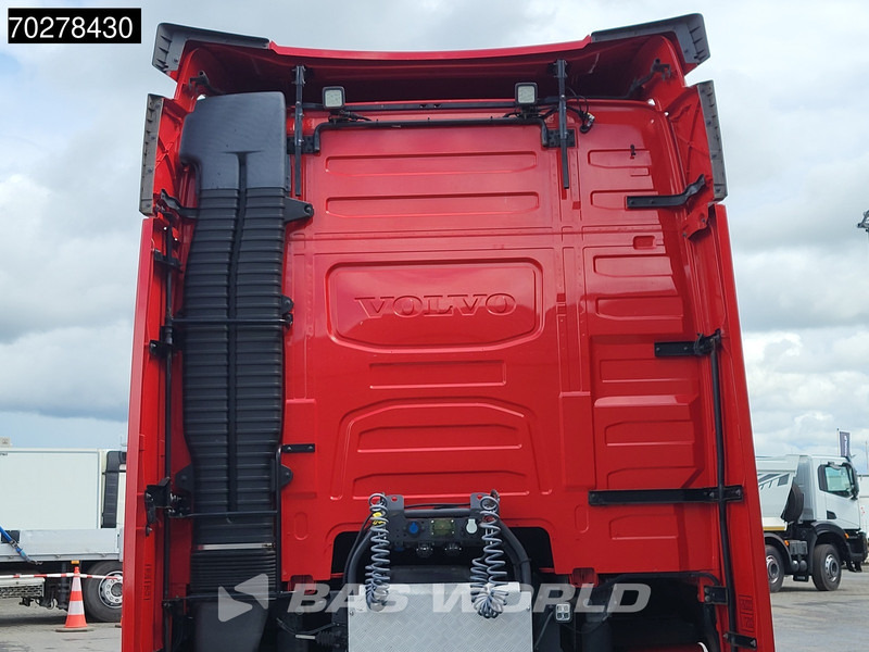 Volvo FH16 750 FH16 6X2 Special-Interior Full-Air Work-Remote Dynamic Steering Alcoa ACC Xenon - Sadulveok: pilt 5 Volvo FH16 750 FH16 6X2 Special-Interior Full-Air Work-Remote Dynamic Steering Alcoa ACC Xenon - Sadulveok: pilt 5