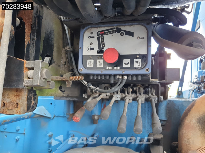 Scania G420 8X4 15m3 tipper Hiab 144 Crane Steelsuspension Manual Big-Axle Euro 3 liising Scania G420 8X4 15m3 tipper Hiab 144 Crane Steelsuspension Manual Big-Axle Euro 3: pilt 17