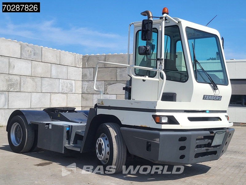 Terberg YT 182 4X2 NL-Truck Big-Axle Hebesattel Drumbrakes - Laotraktor: pilt 5 Terberg YT 182 4X2 NL-Truck Big-Axle Hebesattel Drumbrakes - Laotraktor: pilt 5