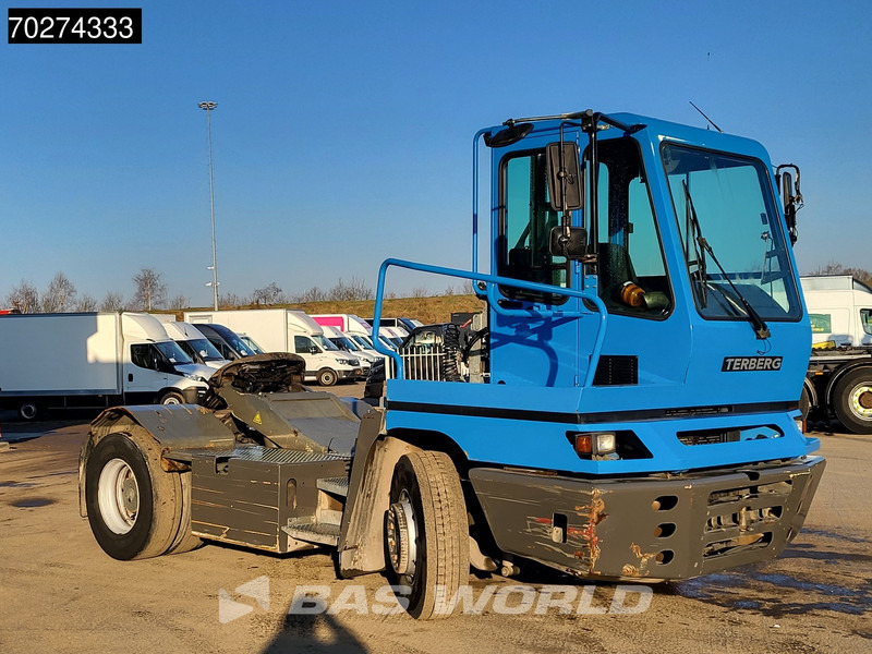Terberg YT222 4X2 Terminal Trekker - Laotraktor: pilt 3 Terberg YT222 4X2 Terminal Trekker - Laotraktor: pilt 3