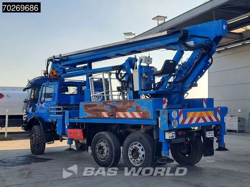 Unimog U2450L 6X6 Unimog Engin EGI TP 226 hubarbeitsbühne Manual Euro 2 - Kraanaga veoauto: pilt 2 Unimog U2450L 6X6 Unimog Engin EGI TP 226 hubarbeitsbühne Manual Euro 2 - Kraanaga veoauto: pilt 2