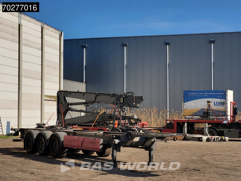 Van Hool 3 axles 40 FT. - Konteinerveduk/ Tõstukiga poolhaagis: pilt 3 Van Hool 3 axles 40 FT. - Konteinerveduk/ Tõstukiga poolhaagis: pilt 3