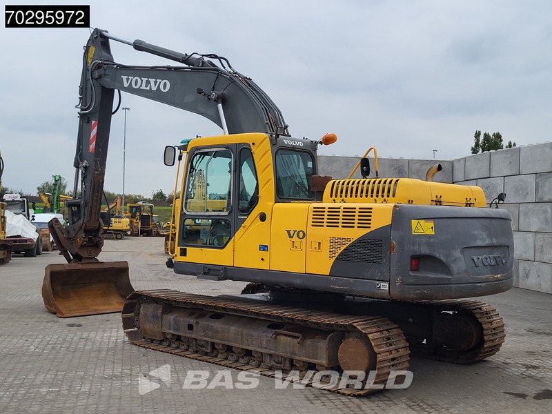 Volvo EC210 BLC 3 BUCKETS - Lintekskavaator: pilt 3 Volvo EC210 BLC 3 BUCKETS - Lintekskavaator: pilt 3