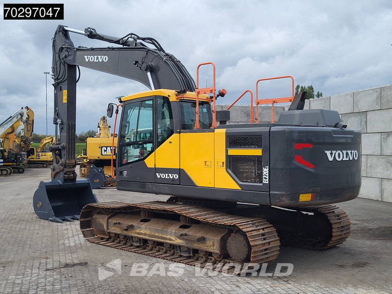 Volvo EC220 E L - Lintekskavaator: pilt 2 Volvo EC220 E L - Lintekskavaator: pilt 2