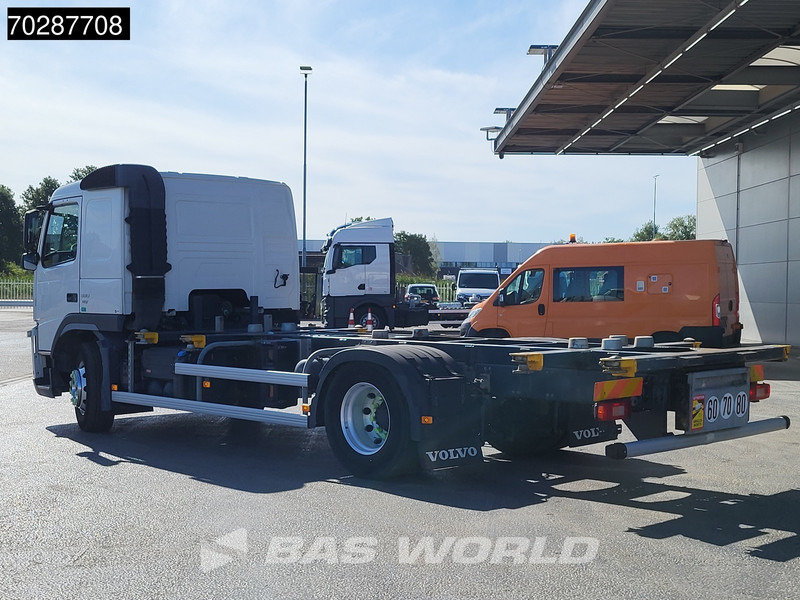 Volvo FM 330 4X2 4,60m Wheelbase BDF Automatic Euro 5 - Konteinerveduk/ Tõstukiga veoauto: pilt 2 Volvo FM 330 4X2 4,60m Wheelbase BDF Automatic Euro 5 - Konteinerveduk/ Tõstukiga veoauto: pilt 2