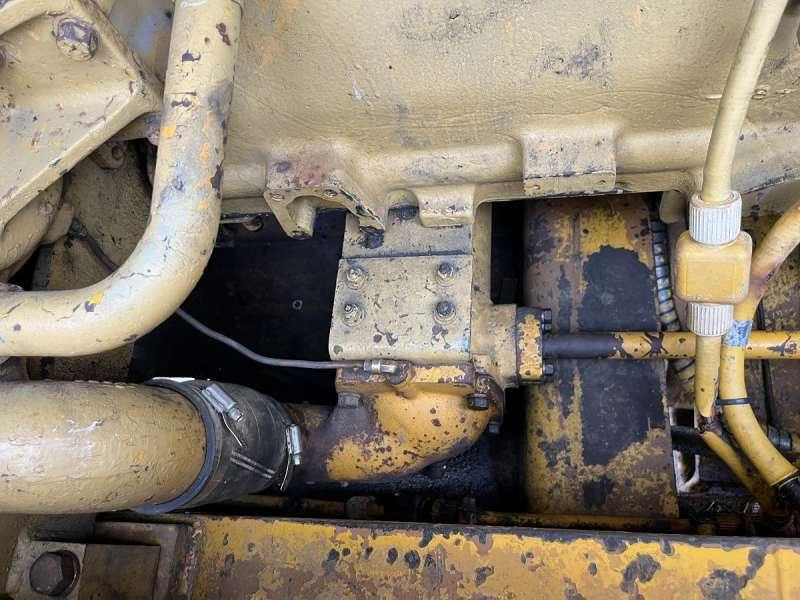 Tihendaja Caterpillar 825 + porte engins: pilt 32