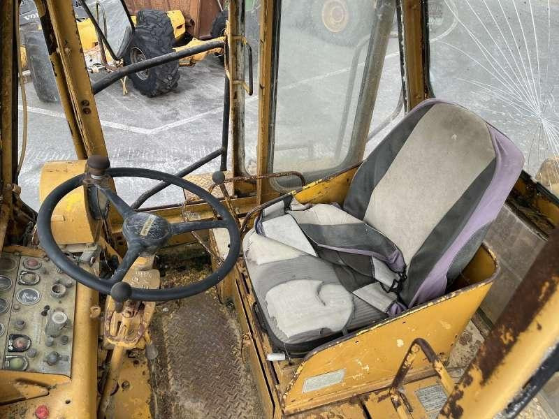 Tihendaja Caterpillar 825 + porte engins: pilt 37