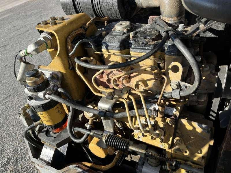 Teerull Caterpillar CB225E: pilt 30