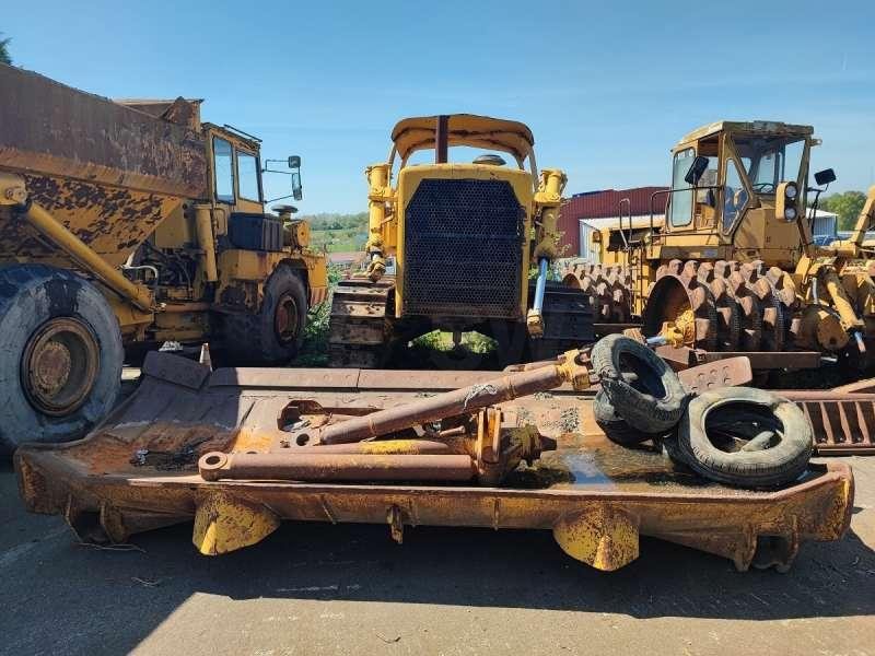 Buldooser Caterpillar D8K + Porte Engins: pilt 9