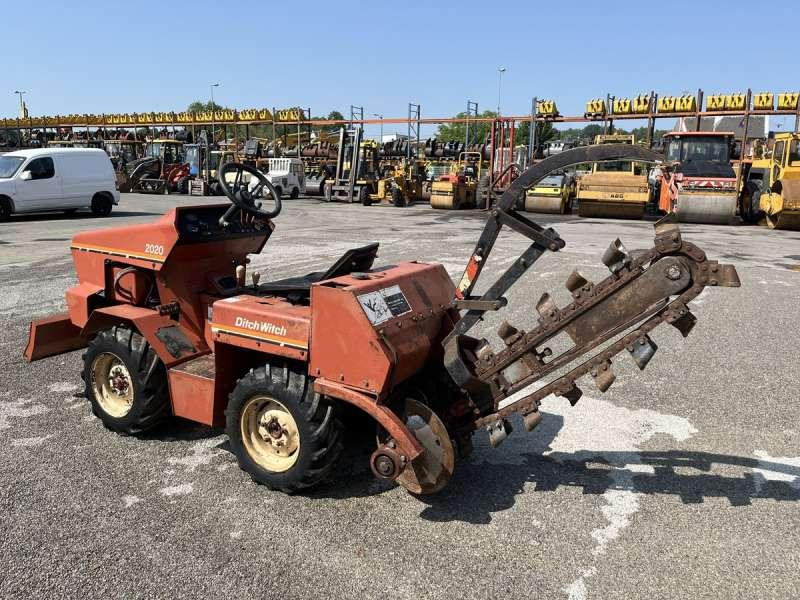 DITCH WITCH 2020K - Kraavikaevamismasin: pilt 5 DITCH WITCH 2020K - Kraavikaevamismasin: pilt 5