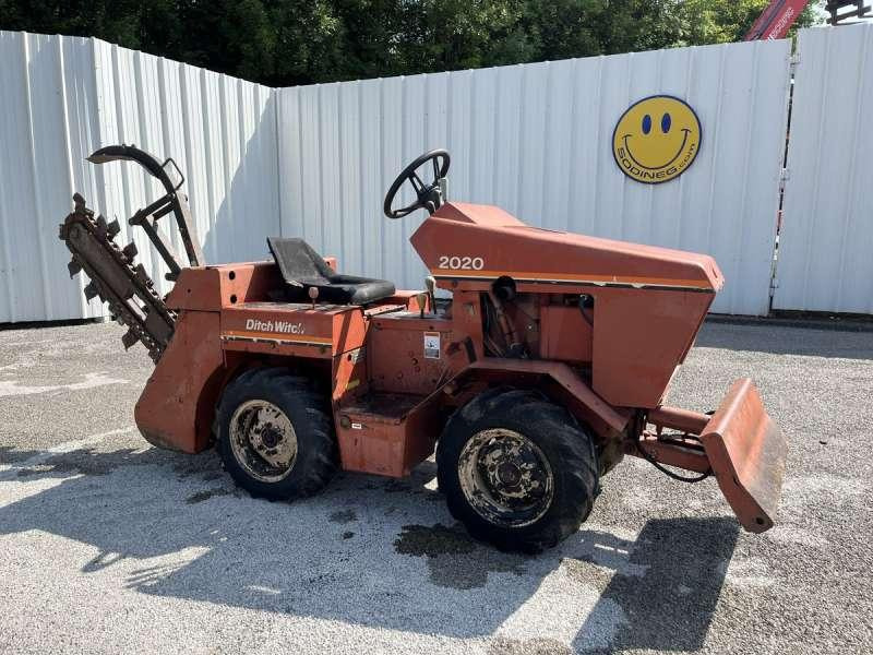 DITCH WITCH 2020K - Kraavikaevamismasin: pilt 1 DITCH WITCH 2020K - Kraavikaevamismasin: pilt 1