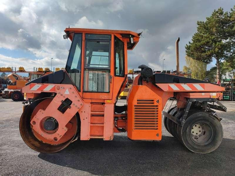 Dynapac Compacteur Mixte / Bille et pneus CC422C - Kombineeritud rull: pilt 4 Dynapac Compacteur Mixte / Bille et pneus CC422C - Kombineeritud rull: pilt 4