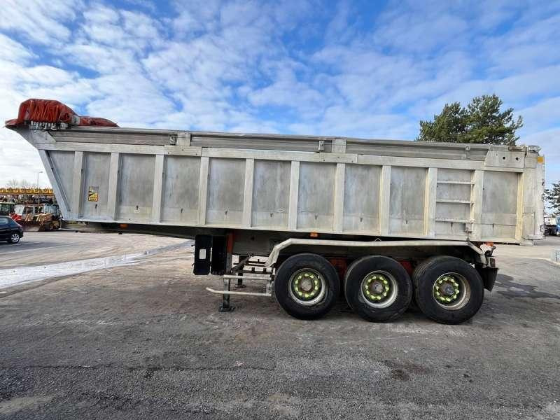 General Trailers 3 ESSIEUX - Kallur-poolhaagis: pilt 4 General Trailers 3 ESSIEUX - Kallur-poolhaagis: pilt 4