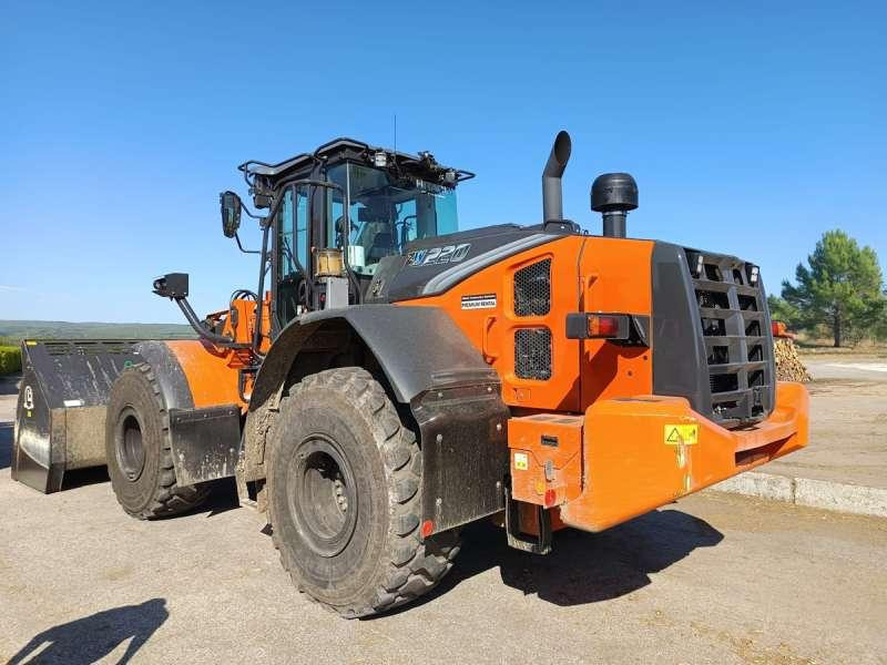 Hitachi ZW220-7 - Rataslaadur: pilt 3 Hitachi ZW220-7 - Rataslaadur: pilt 3