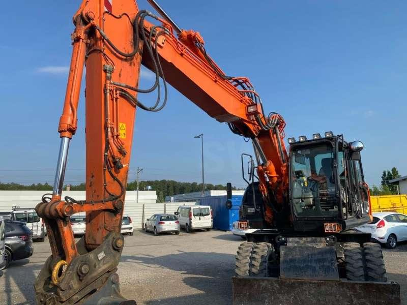 Hitachi ZX170W-5B - Ratastel ekskavaator: pilt 4 Hitachi ZX170W-5B - Ratastel ekskavaator: pilt 4