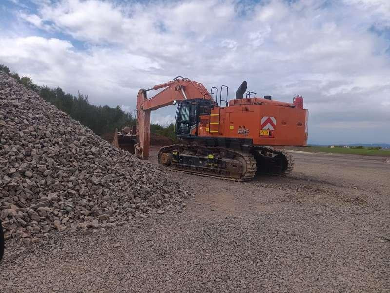 Hitachi ZX690LCR-7 - Lintekskavaator: pilt 2 Hitachi ZX690LCR-7 - Lintekskavaator: pilt 2