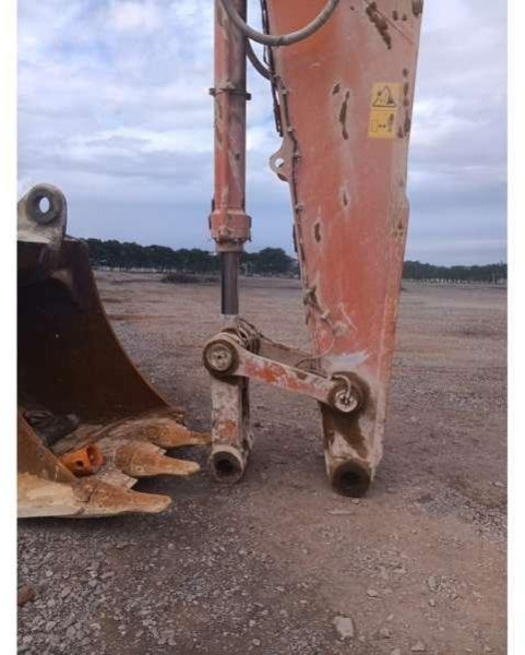 Hitachi ZX690LCR-7 - Lintekskavaator: pilt 5 Hitachi ZX690LCR-7 - Lintekskavaator: pilt 5