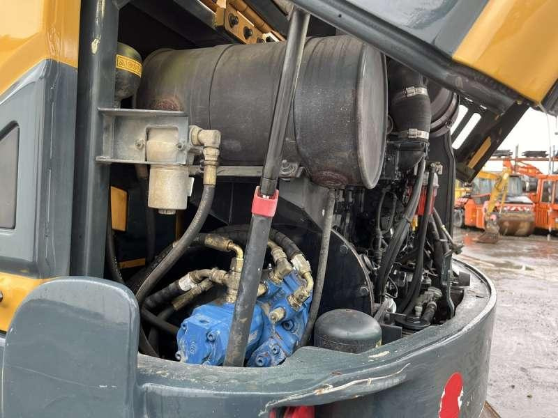 Ratastel ekskavaator Hyundai ROBEX 55W-9 / R55W-9: pilt 38