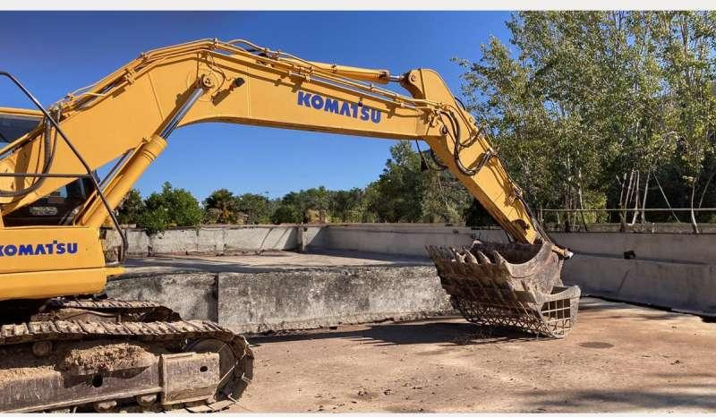 Komatsu PC210LC - Lintekskavaator: pilt 2 Komatsu PC210LC - Lintekskavaator: pilt 2