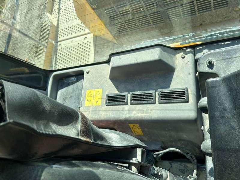 Rataslaadur Komatsu WA600-8E0: pilt 34