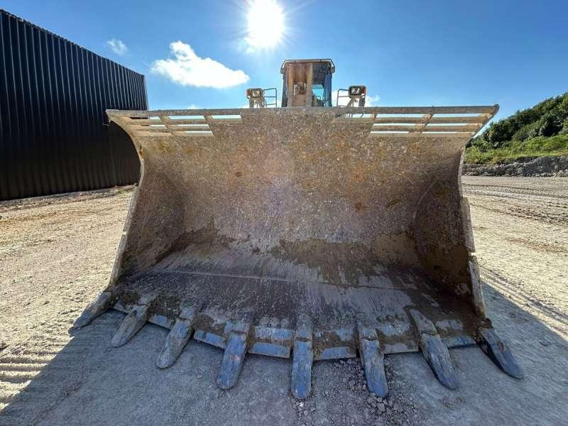 Rataslaadur Komatsu WA600-8E0: pilt 9