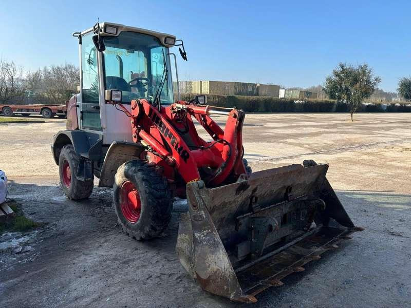 Liebherr L506 Stereo - Minilaadur: pilt 2 Liebherr L506 Stereo - Minilaadur: pilt 2