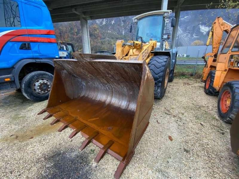 Liebherr L554 - Rataslaadur: pilt 3 Liebherr L554 - Rataslaadur: pilt 3