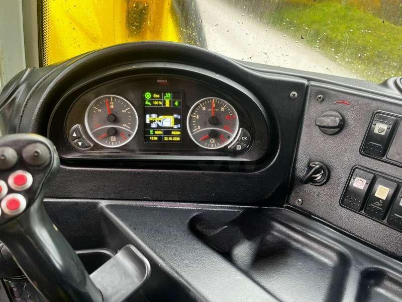 MENZI MUCK M325 - Sammekskavaator: pilt 4 MENZI MUCK M325 - Sammekskavaator: pilt 4