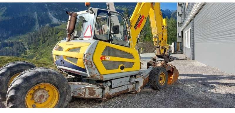 MENZI MUCK Pelle Araignée A91F MOBIL - Sammekskavaator: pilt 1 MENZI MUCK Pelle Araignée A91F MOBIL - Sammekskavaator: pilt 1