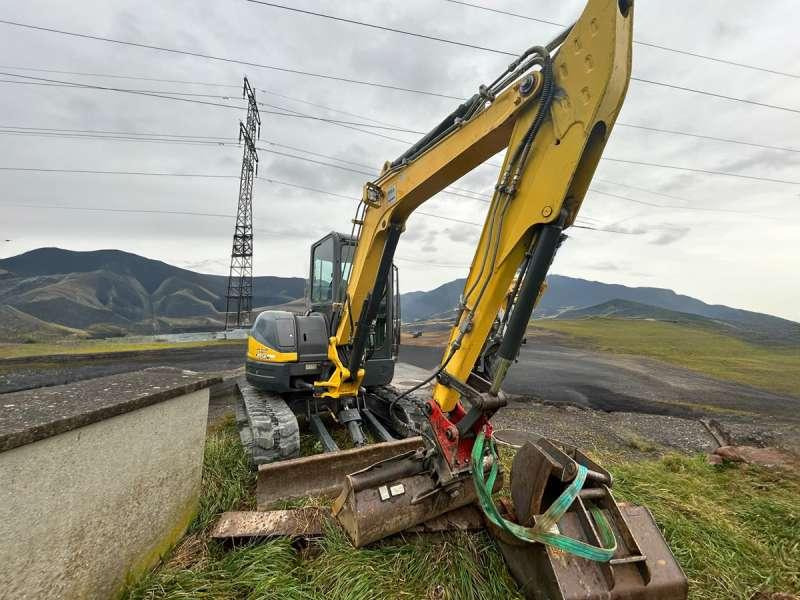 New Holland E50B SR - Miniekskavaator: pilt 4 New Holland E50B SR - Miniekskavaator: pilt 4