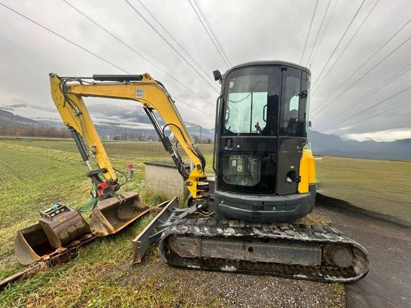 New Holland E50B SR - Miniekskavaator: pilt 2 New Holland E50B SR - Miniekskavaator: pilt 2