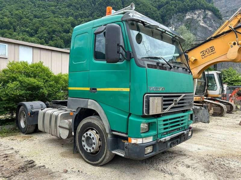 Volvo FH12-420 4X2 - Sadulveok: pilt 2 Volvo FH12-420 4X2 - Sadulveok: pilt 2
