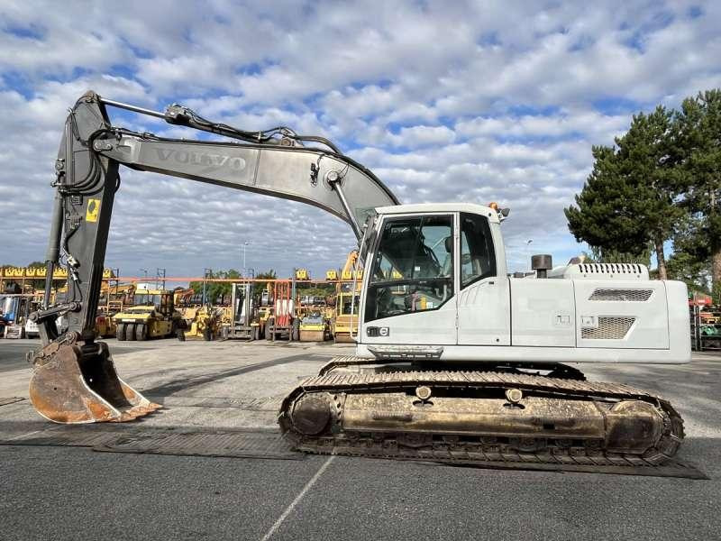 Volvo EC220DL - Lintekskavaator: pilt 4 Volvo EC220DL - Lintekskavaator: pilt 4