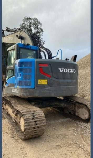 Lintekskavaator Volvo ECR235DL: pilt 8