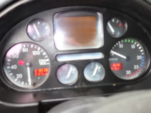 DAF CF 85.430 8X4 EURO3 WITH AIRCO - Kabiinišassiiga veoauto: pilt 3 DAF CF 85.430 8X4 EURO3 WITH AIRCO - Kabiinišassiiga veoauto: pilt 3