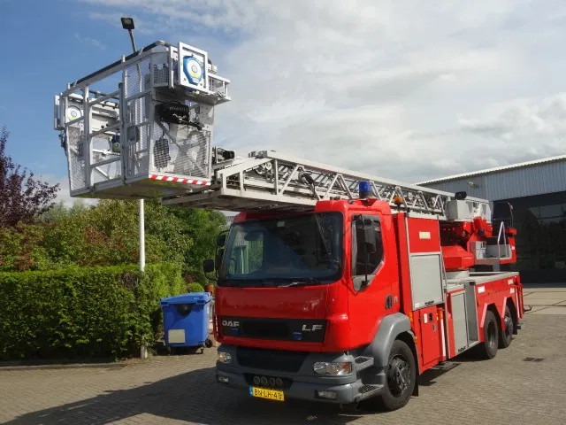 DAF LF 55.250 METZ 30 meter - Tuletõrjeauto: pilt 5 DAF LF 55.250 METZ 30 meter - Tuletõrjeauto: pilt 5