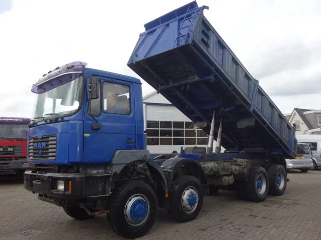 MAN 35.414 8x8 meiller kipper manual diesel pomp - Kallurauto: pilt 2 MAN 35.414 8x8 meiller kipper manual diesel pomp - Kallurauto: pilt 2