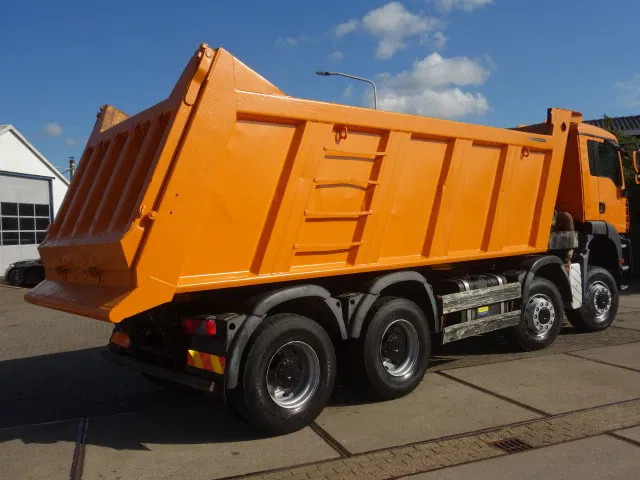 MAN TGA 41-440 8X6 MANUAL GEARBOX 22M3 MEILLER TIPPER - Kallurauto: pilt 2 MAN TGA 41-440 8X6 MANUAL GEARBOX 22M3 MEILLER TIPPER - Kallurauto: pilt 2