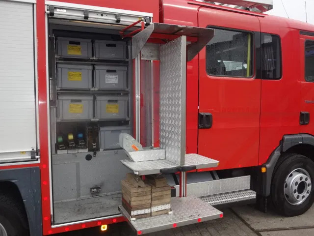 MAN TGM 15.290 15-280 BOMBEROS FIRE TRUCK, 3000 LITER PER MIN - Tuletõrjeauto: pilt 4 MAN TGM 15.290 15-280 BOMBEROS FIRE TRUCK, 3000 LITER PER MIN - Tuletõrjeauto: pilt 4