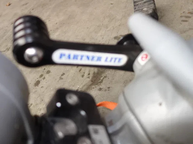 Mercedes-Benz 1325 WATER CANON - Tuletõrjeauto: pilt 2 Mercedes-Benz 1325 WATER CANON - Tuletõrjeauto: pilt 2