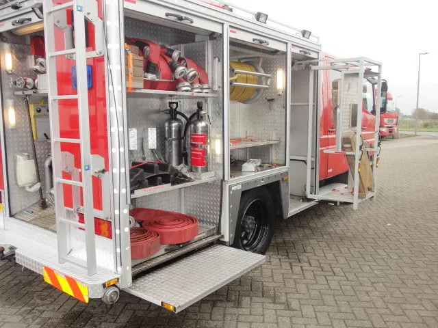 Mercedes-Benz 1325 godiva pump bomberos - Tuletõrjeauto: pilt 2 Mercedes-Benz 1325 godiva pump bomberos - Tuletõrjeauto: pilt 2