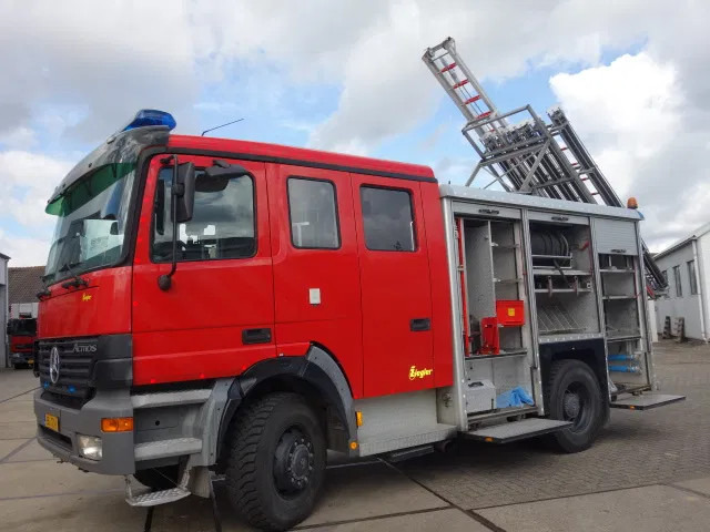 Mercedes-Benz Actros 1831 4X4 ZIEGLER BOMBEROS POMP,2500 L TANK - Tuletõrjeauto: pilt 1 Mercedes-Benz Actros 1831 4X4 ZIEGLER BOMBEROS POMP,2500 L TANK - Tuletõrjeauto: pilt 1