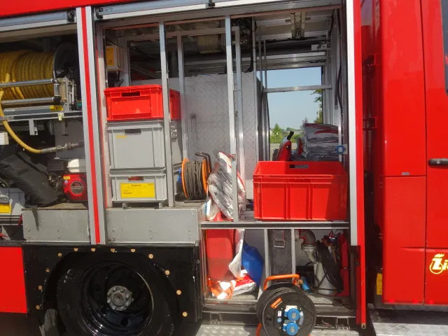 Mercedes-Benz Atego 1326 ziegler pump - Tuletõrjeauto: pilt 2 Mercedes-Benz Atego 1326 ziegler pump - Tuletõrjeauto: pilt 2