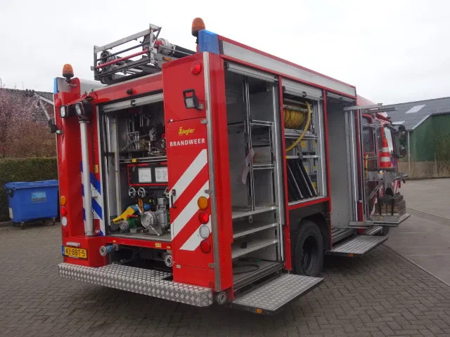 Tuletõrjeauto Mercedes-Benz Atego 1426 ZIEGLER 2000 LITER EURO 5: pilt 19
