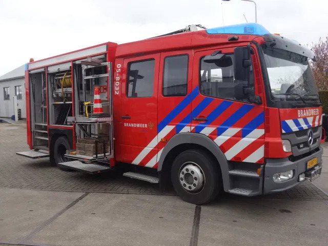 Tuletõrjeauto Mercedes-Benz Atego 1426 ZIEGLER 2000 LITER EURO 5: pilt 8