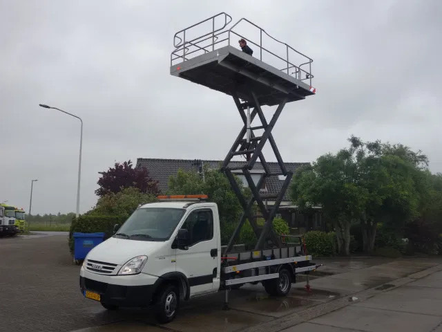 Iveco Daily 40C15 SKY WORKER PLATFORM - Tarbesõiduk: pilt 1 Iveco Daily 40C15 SKY WORKER PLATFORM - Tarbesõiduk: pilt 1