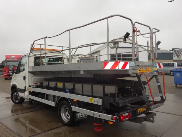 Iveco Daily 40C15 SKY WORKER PLATFORM - Tarbesõiduk: pilt 4 Iveco Daily 40C15 SKY WORKER PLATFORM - Tarbesõiduk: pilt 4