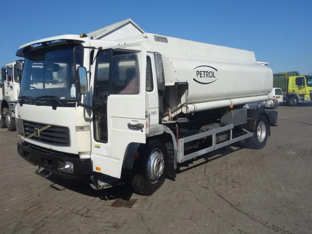 Volvo FL 240 220PK 12000 LITER STEELSPRINGS - Tsisternauto: pilt 2 Volvo FL 240 220PK 12000 LITER STEELSPRINGS - Tsisternauto: pilt 2