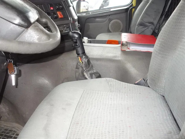 Volvo FM 12 18500liter tank,AIRCO,MANUAL GEARBOX - Tsisternauto: pilt 3 Volvo FM 12 18500liter tank,AIRCO,MANUAL GEARBOX - Tsisternauto: pilt 3